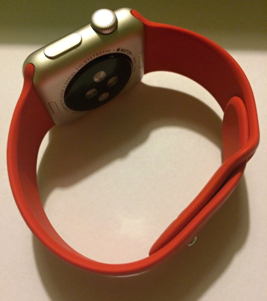 Apple watch červené recenzia