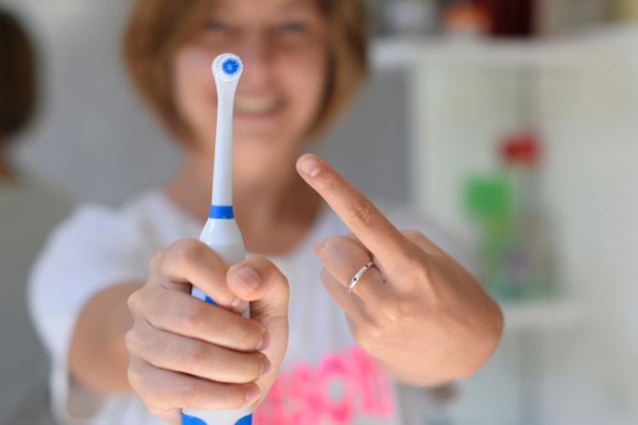 Oscilačně-rotační zubní kartáček může používat celá rodina