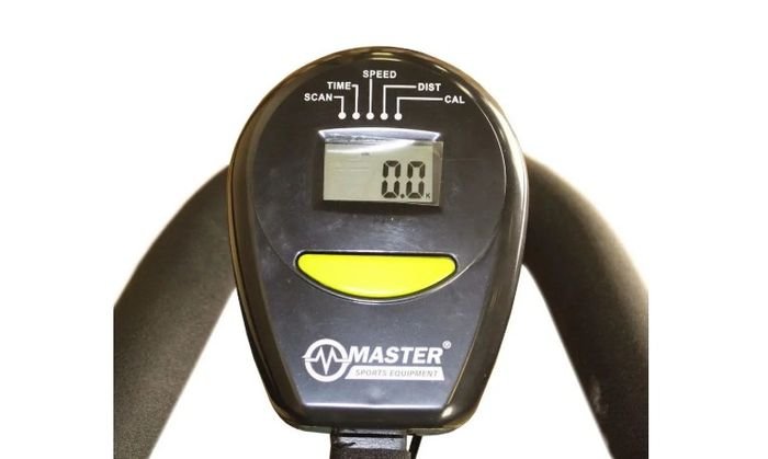 Cyklotrenažér Master X-14 je vybavený počítačom