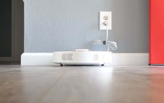 Xiaomi Roborock Sweep One S50 dobíjanie