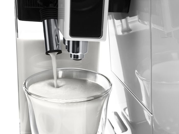 Intenzitu napenenia mlieka si môžete na kávovare DeLonghi ECAM 45.760.W nastaviť