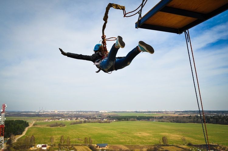 Bungee jumping zážitkový darček