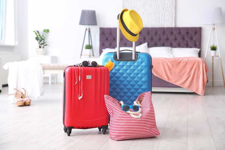 Najlepší cestovný kufor – malý, veľký, látkový, škrupinový. Ako vybrať odolný kufor do lietadla?
