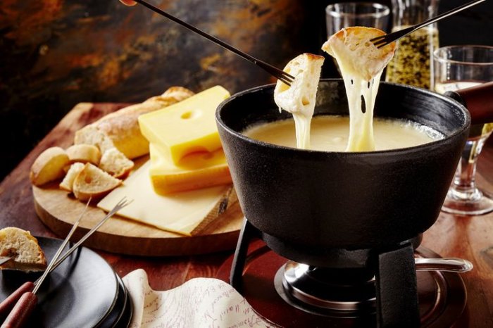 Litinová fondue sada