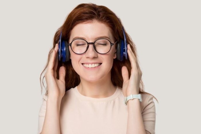 Jak vybrat bezdrátová sluchátka přes hlavu