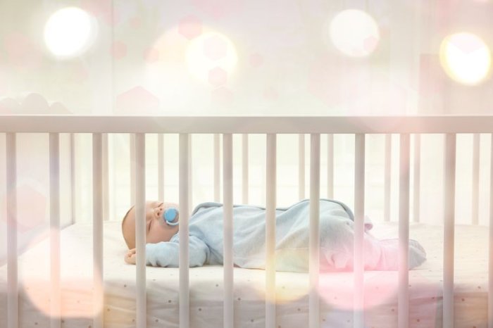 Deskový monitor dechu pro kojence