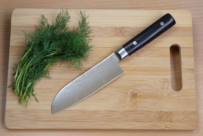Univerzálny kuchynský nôž