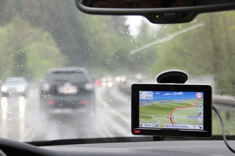 Ako vybrať GPS navigáciu do auta?