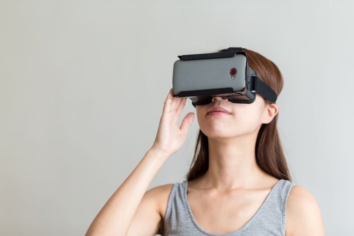 VR okuliare kompatibilné s mobilným telefónom
