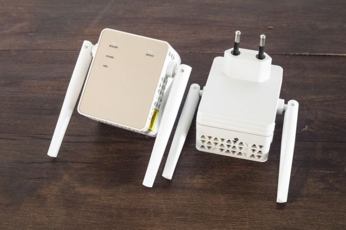 WiFi extender napájaný zo zásuvky