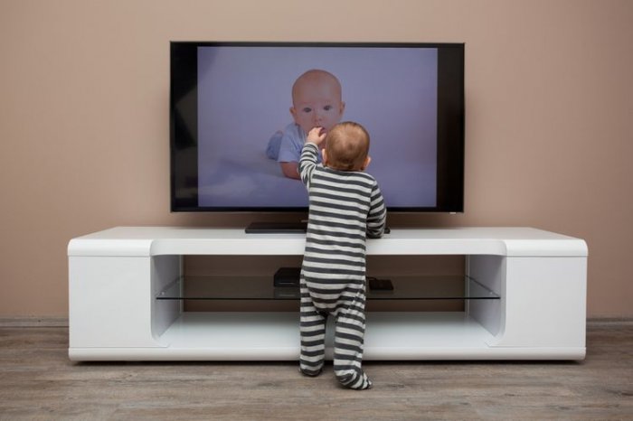 Malé televízory majú zvyčajne LED podsvietenie