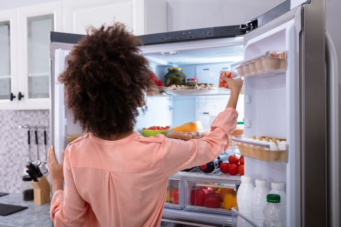 Snažte sa zamedziť častému a dlhodobému otváraniu chladničky.
