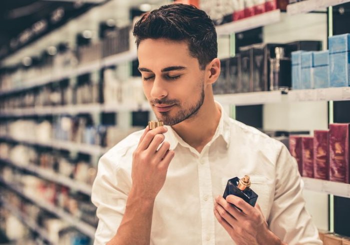 Výběr mužského parfému